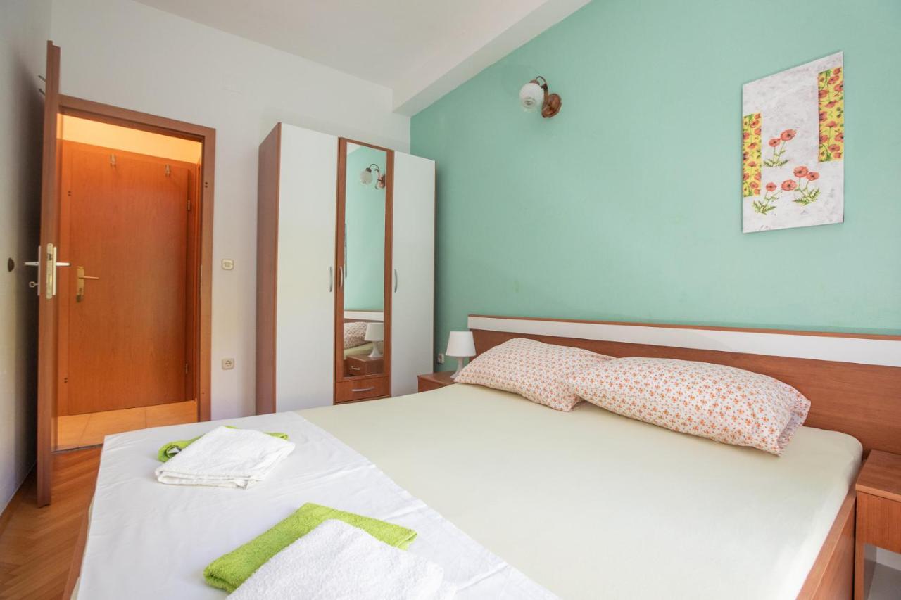 Vega Apartments Podgora Exterior foto